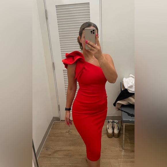 Beautiful and Sexy Red dress✨ - Picture 1 of 5